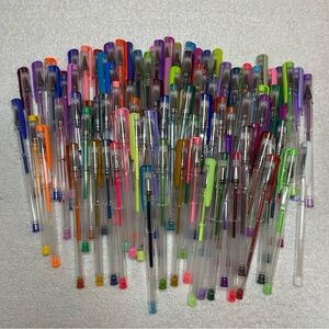 100 Gel Pens